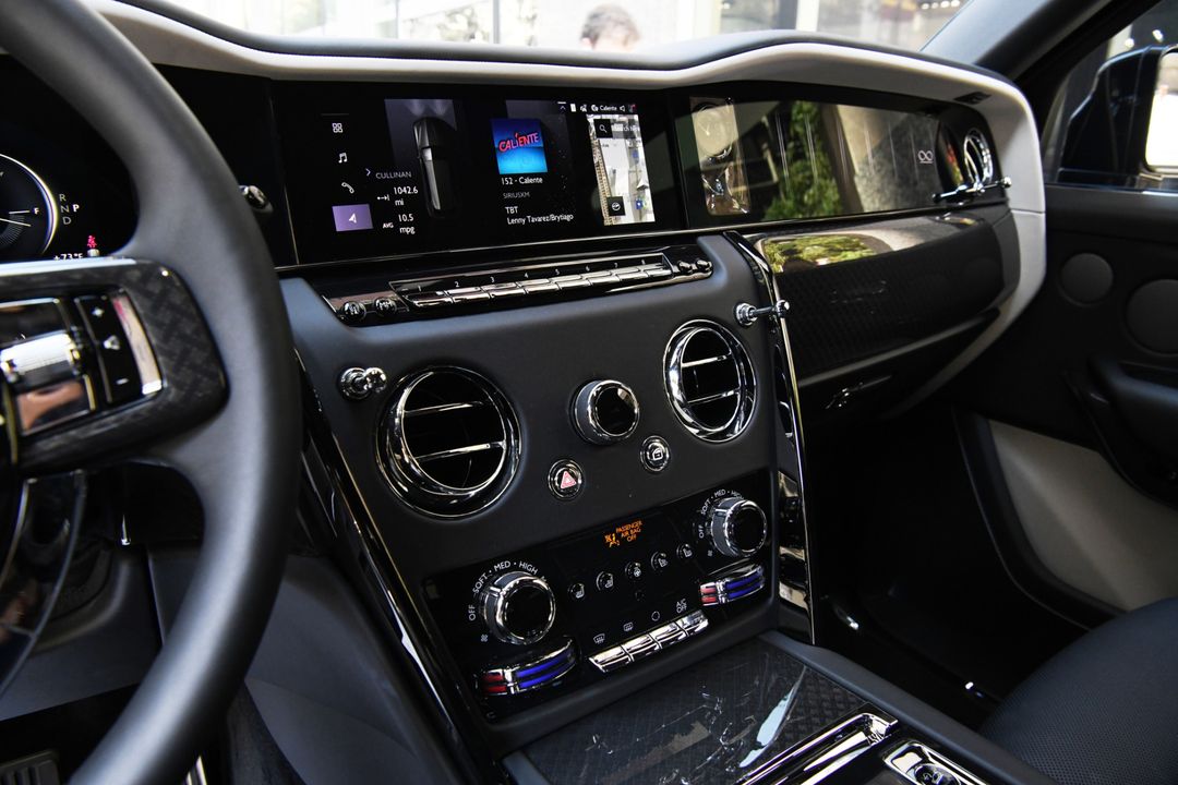 2025 Rolls-Royce Black Badge Cullinan