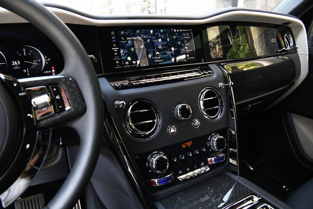 2025 Rolls-Royce Black Badge Cullinan