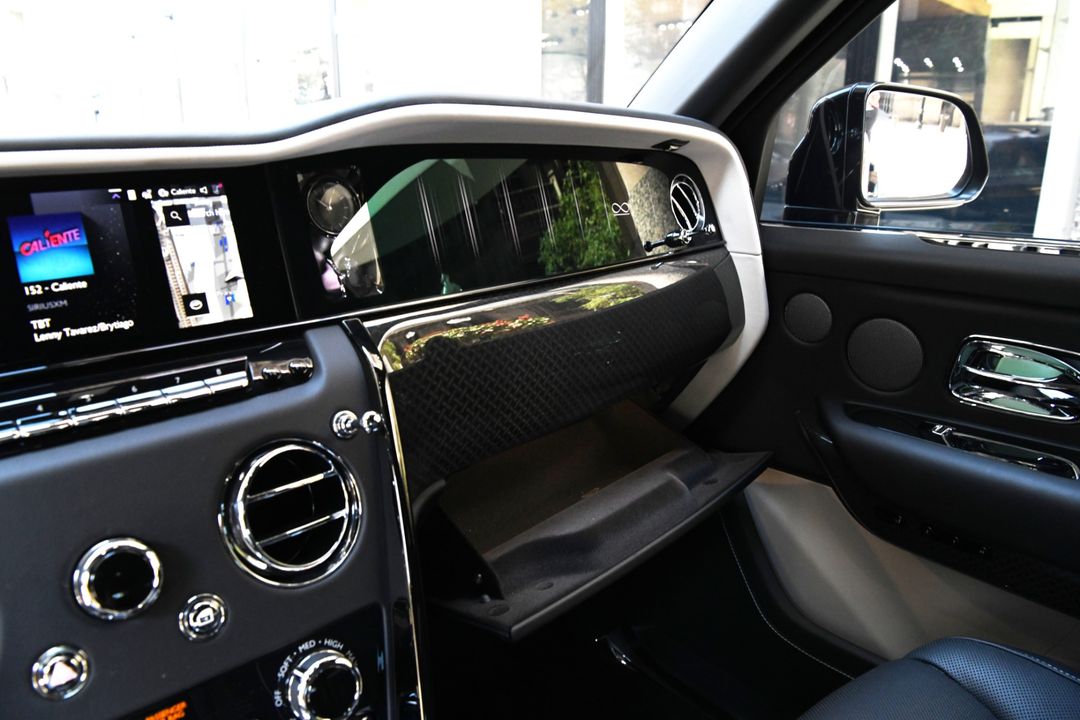 2025 Rolls-Royce Black Badge Cullinan