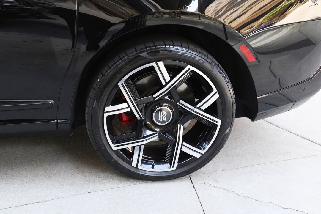 2025 Rolls-Royce Black Badge Cullinan