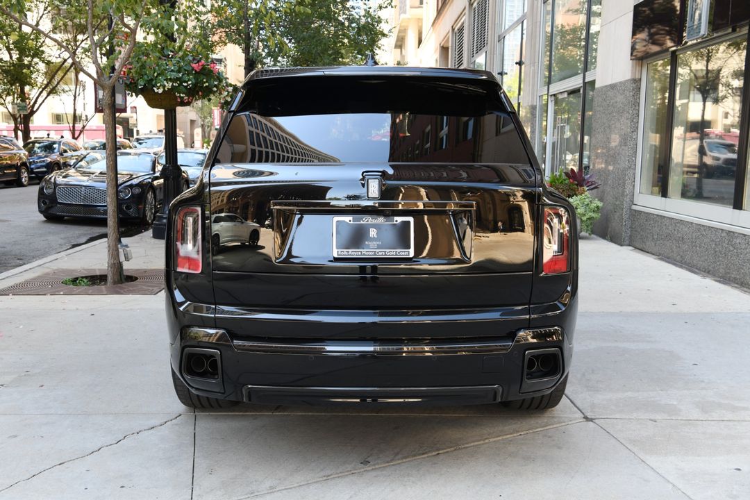 2025 Rolls-Royce Black Badge Cullinan