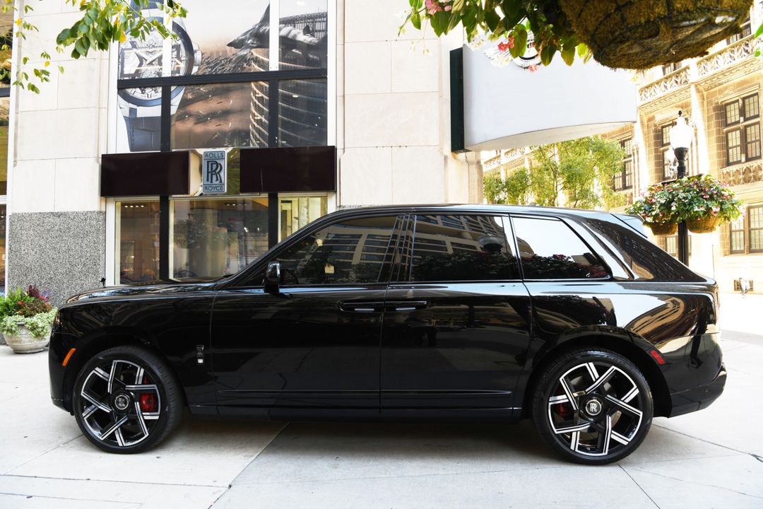 2025 Rolls-Royce Black Badge Cullinan
