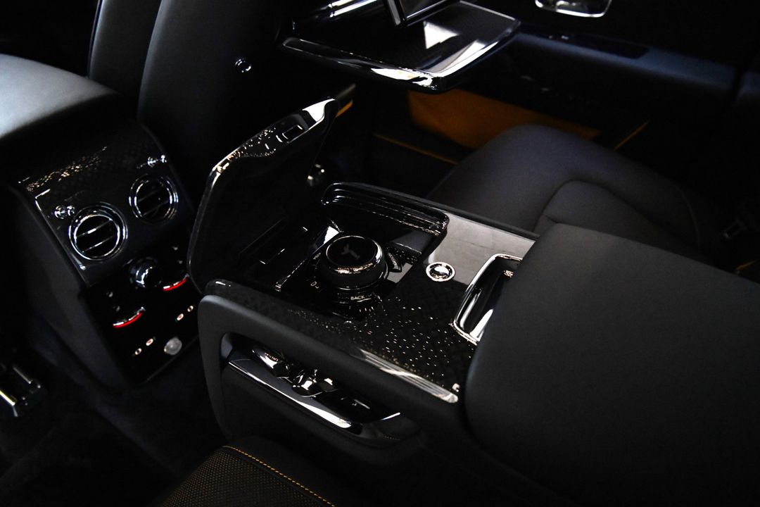 2025 Rolls-Royce Black Badge Cullinan