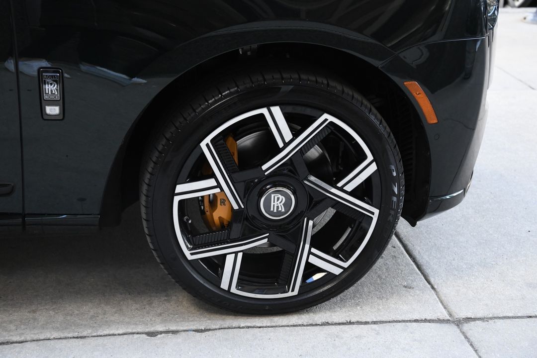 2025 Rolls-Royce Black Badge Cullinan