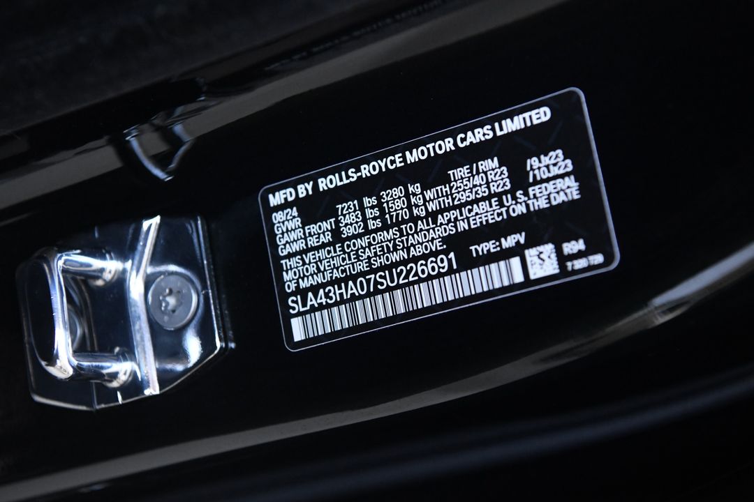 2025 Rolls-Royce Black Badge Cullinan