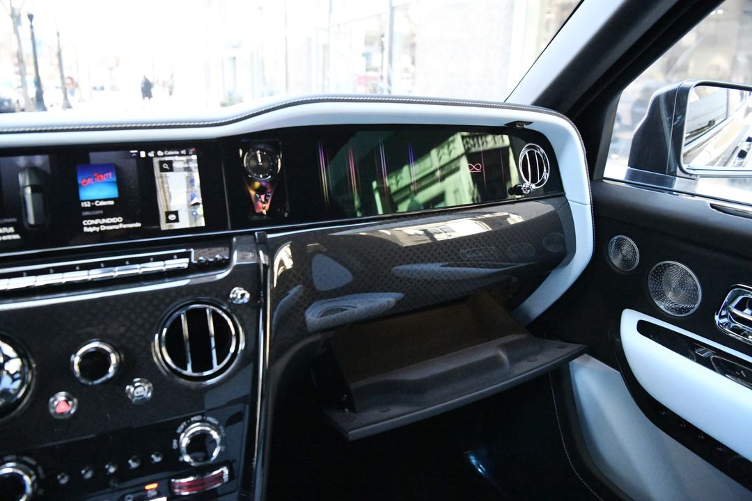 2025 Rolls-Royce Black Badge Cullinan