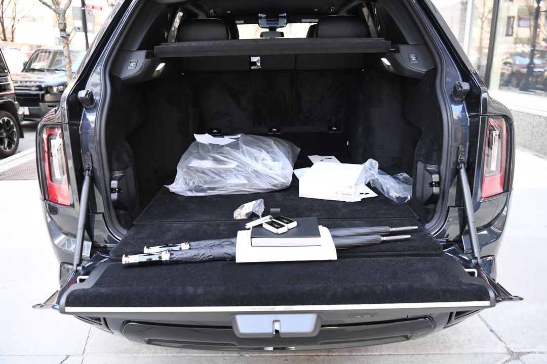 2025 Rolls-Royce Black Badge Cullinan
