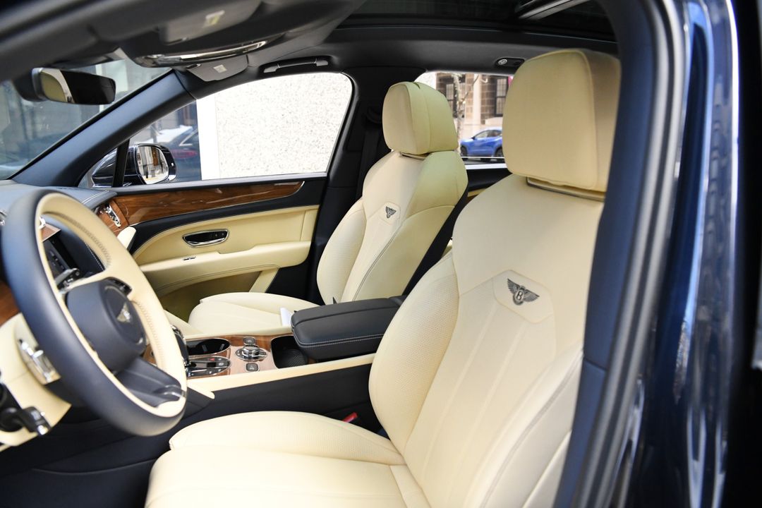 2023 Bentley Bentayga