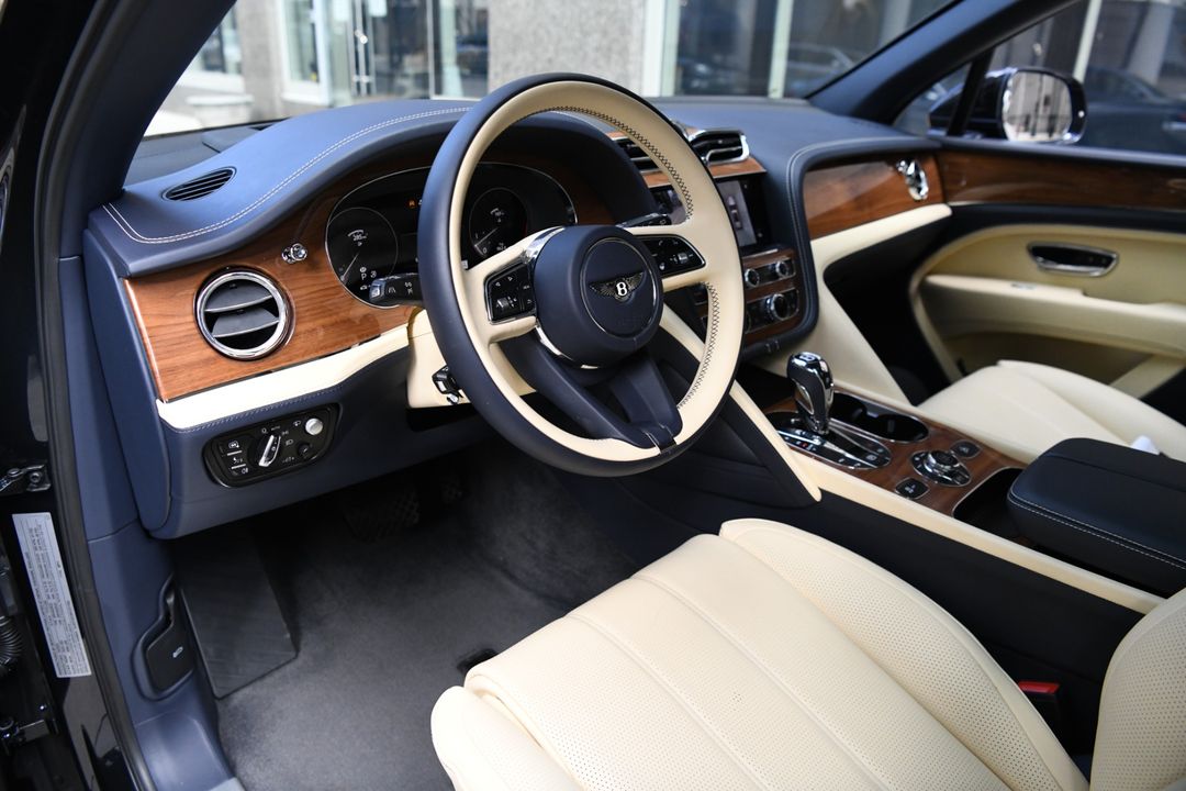 2023 Bentley Bentayga