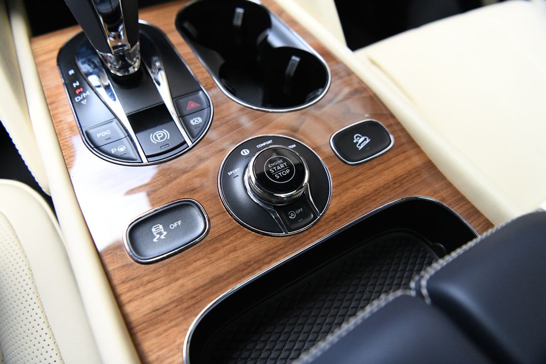 2023 Bentley Bentayga