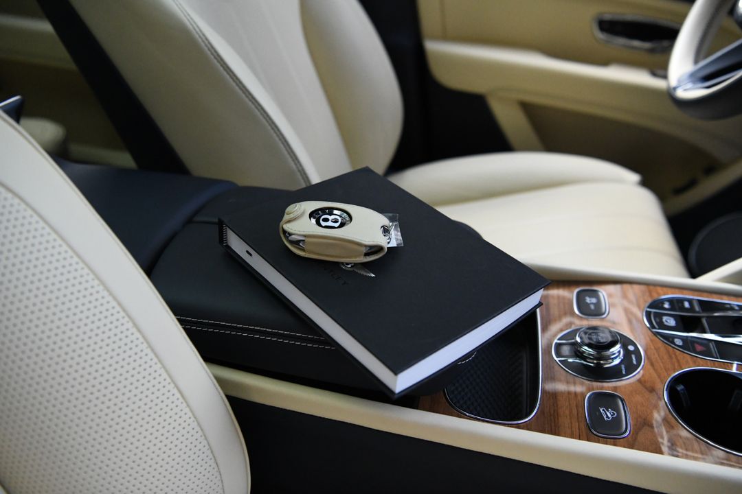 2023 Bentley Bentayga