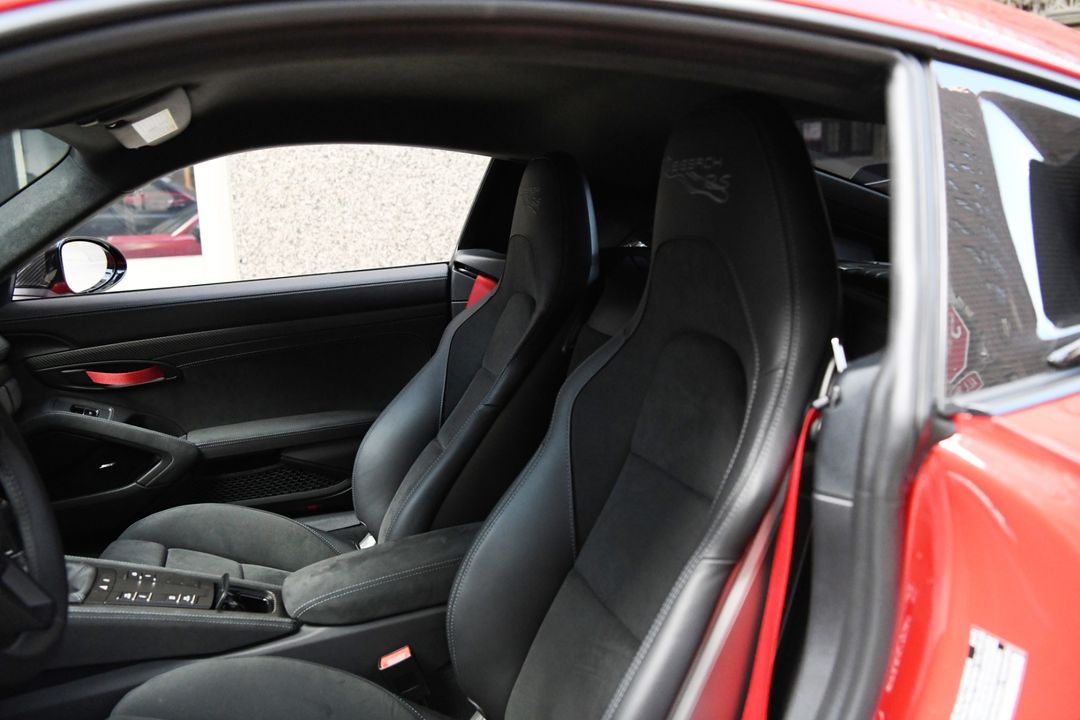 2023 Porsche 718 Cayman