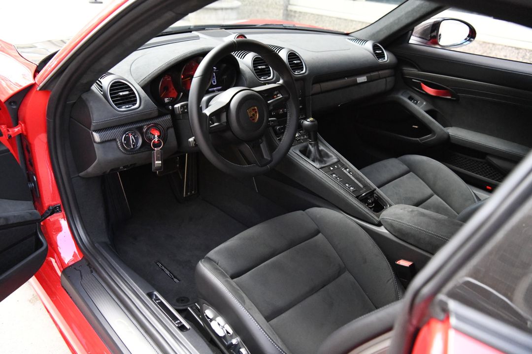 2023 Porsche 718 Cayman