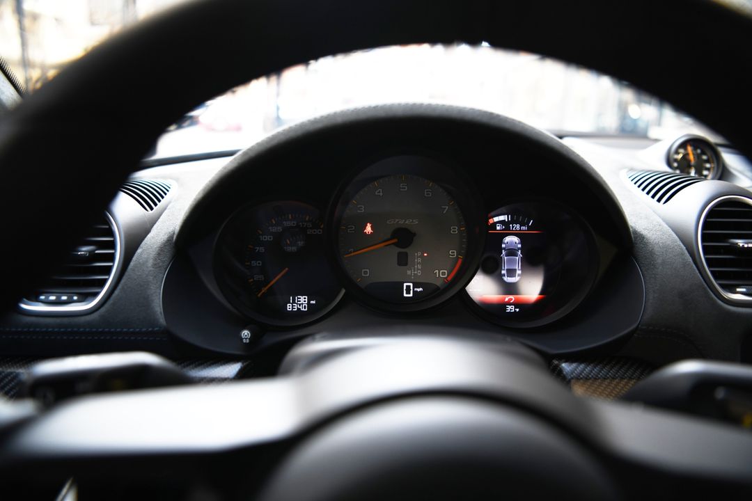 2023 Porsche 718 Cayman