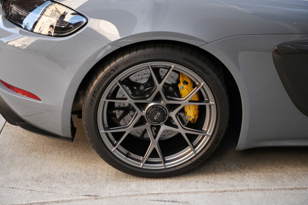 2023 Porsche 718 Cayman