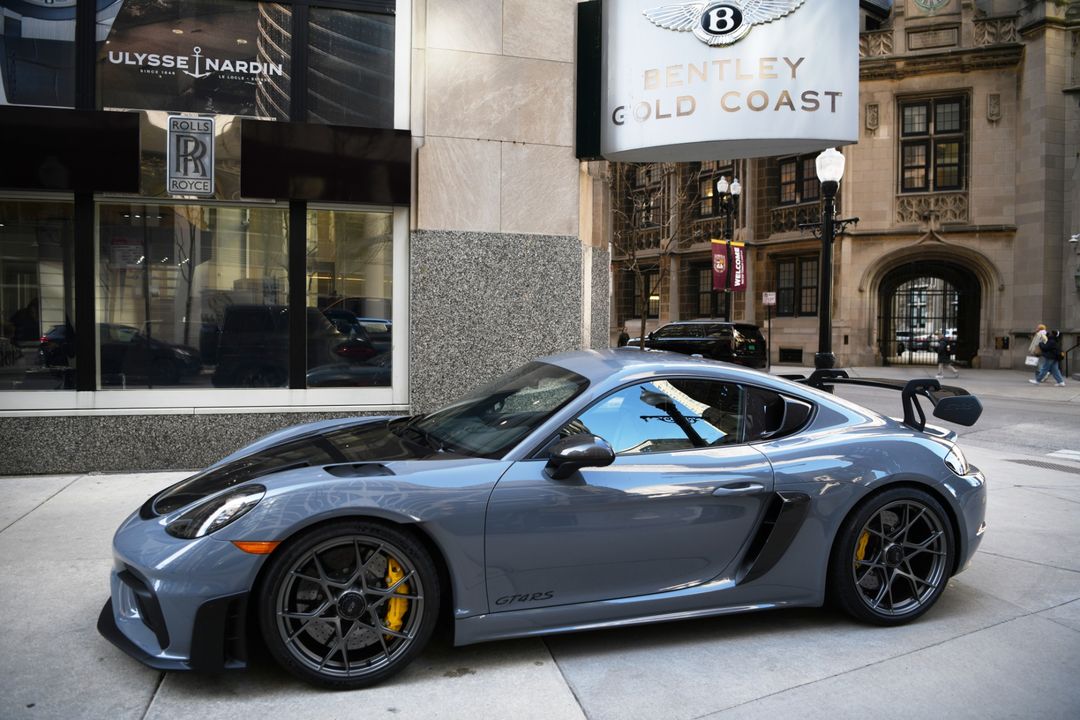 2023 Porsche 718 Cayman