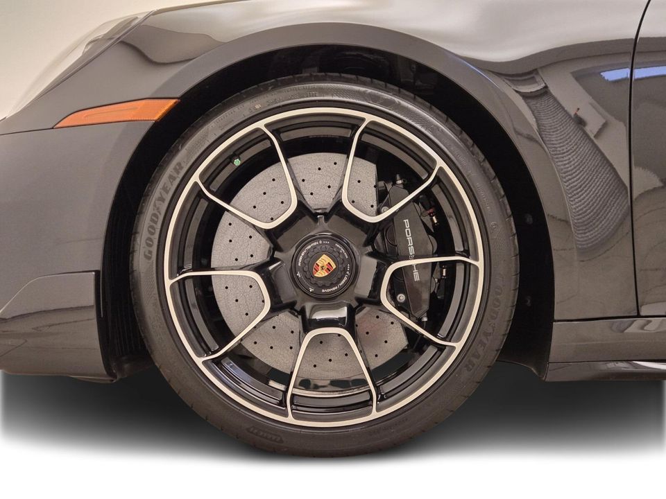 2023 Porsche 911