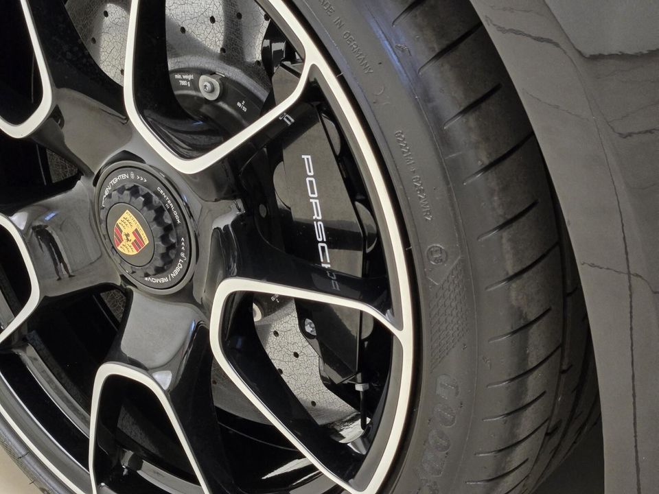 2023 Porsche 911