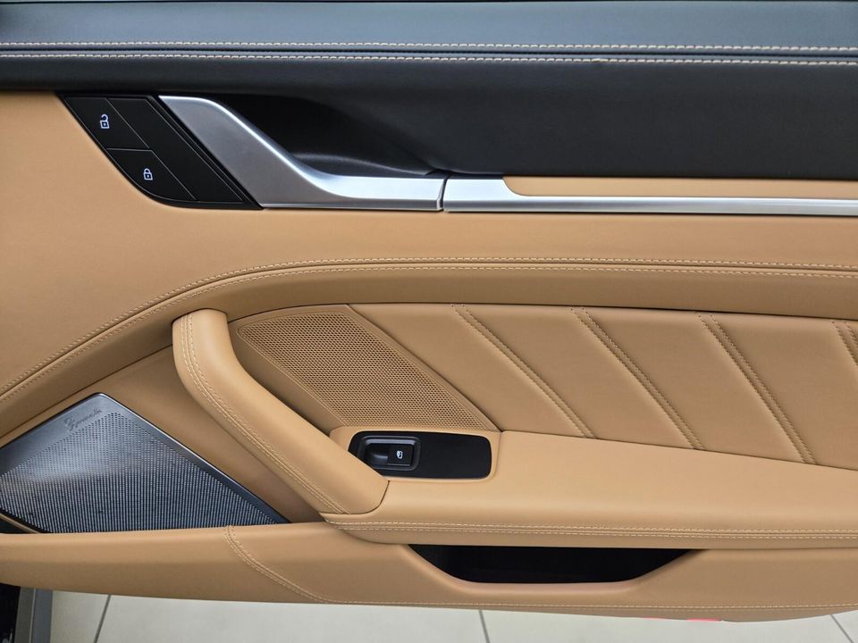 2023 Porsche 911