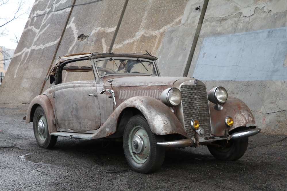1937 Mercedes-Benz 230N
