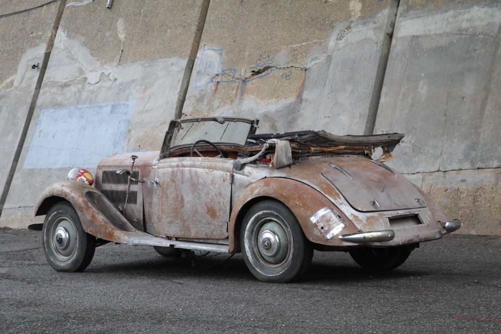 1937 Mercedes-Benz 230N