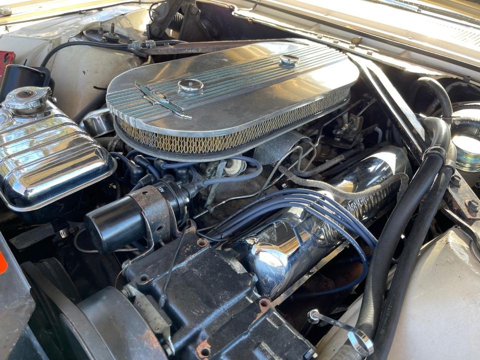 1963 Ford Thunderbird