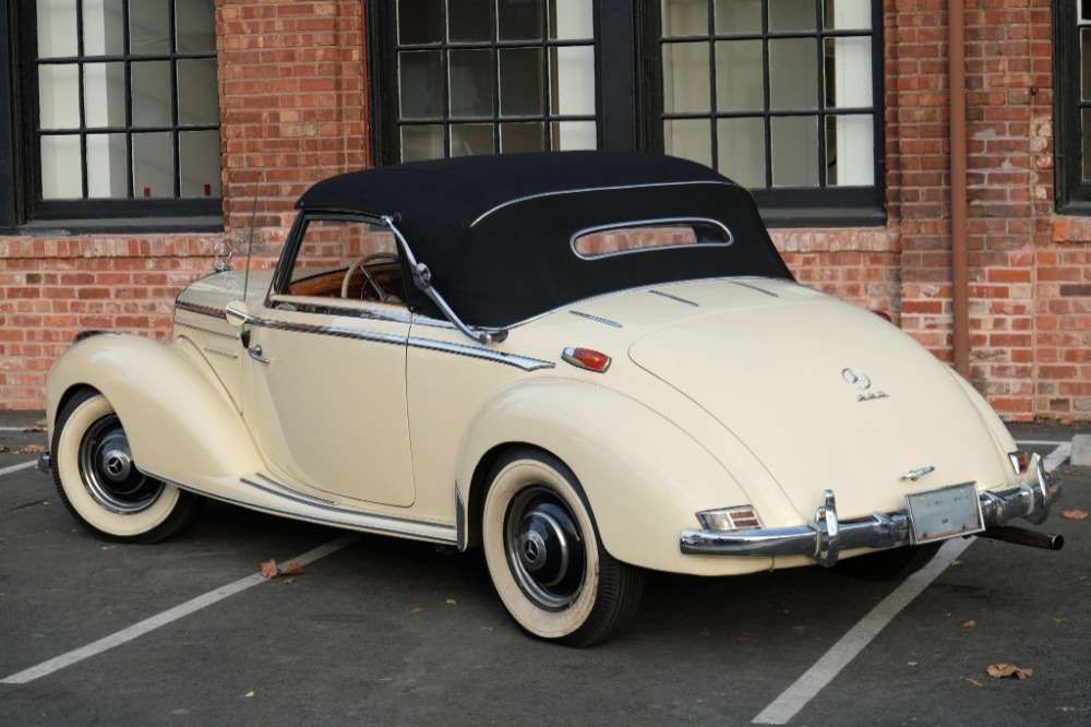 1952 Mercedes-Benz 220A