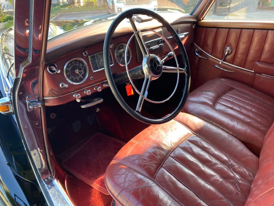 1955 Mercedes-Benz 220A