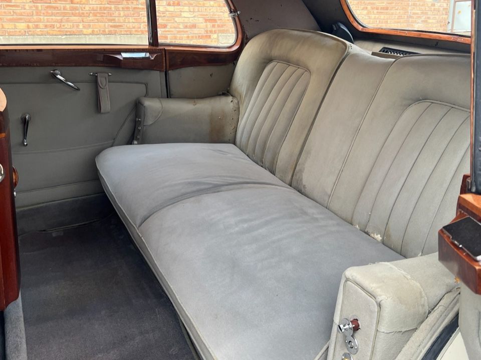 1956 Rolls-Royce Silver Wraith
