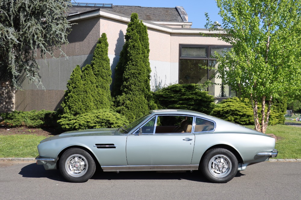 1971 Aston Martin DBS