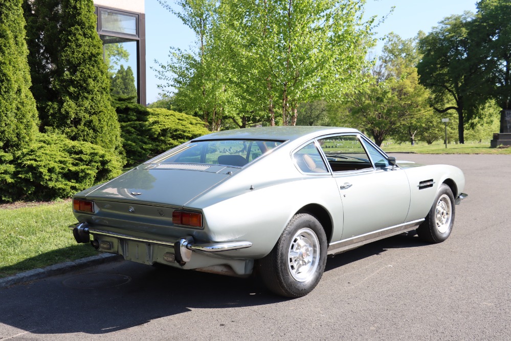 1971 Aston Martin DBS