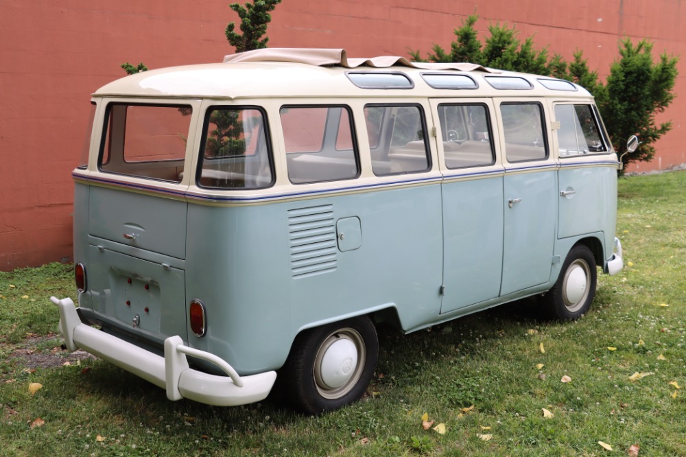 1974 Volkswagen Type 2 Bus