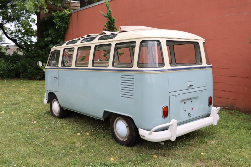 1974 Volkswagen Type 2 Bus
