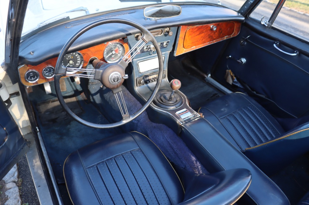 1966 Austin Healey 3000