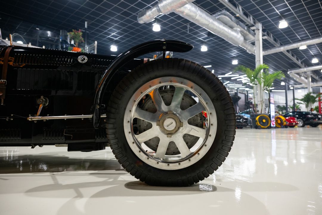 1927 Bugatti Type 35 by Pur Sang