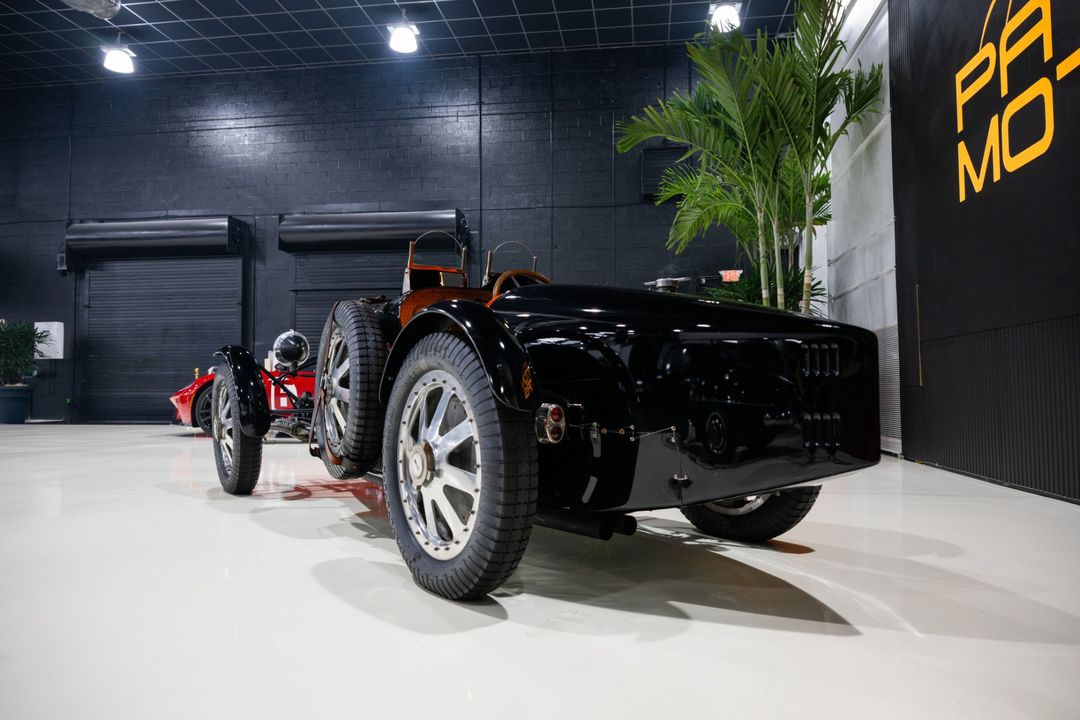 1927 Bugatti Type 35 by Pur Sang