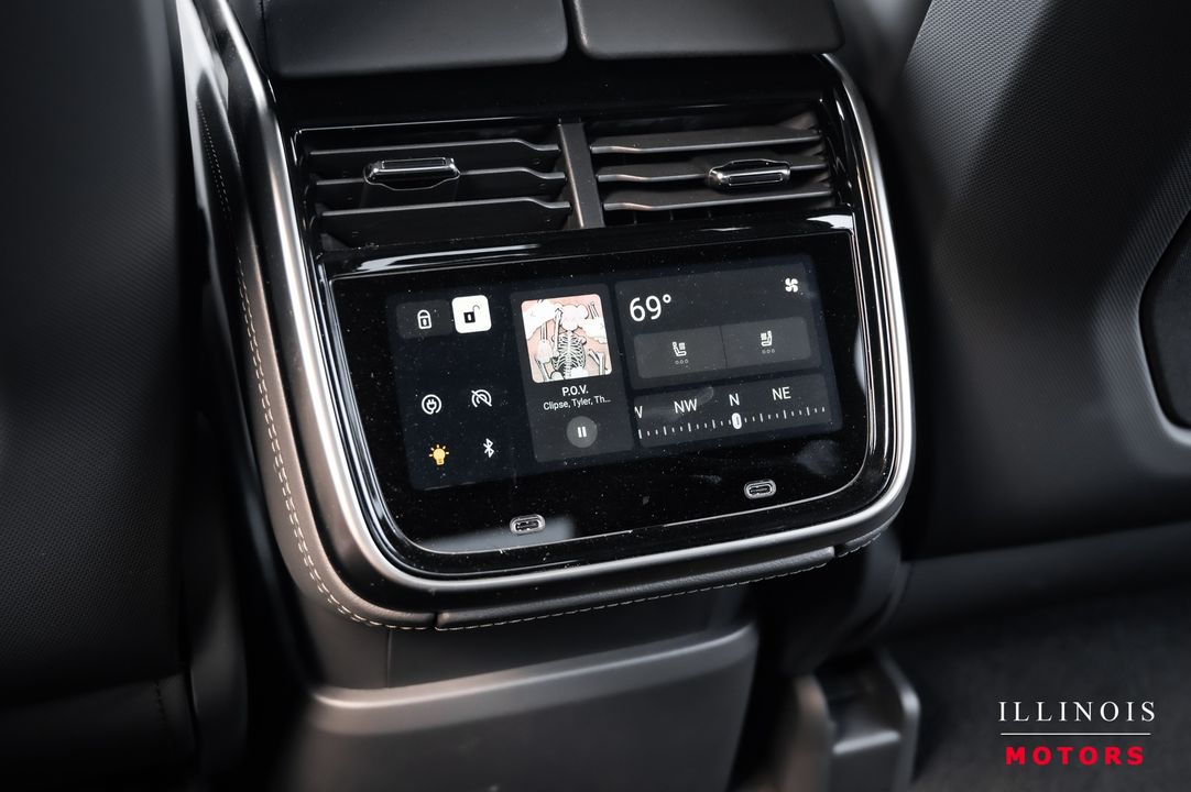 2022 Rivian R1T