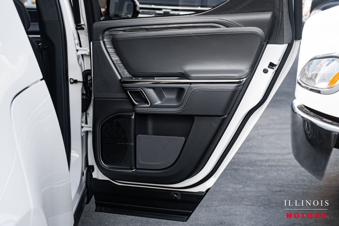 2022 Rivian R1T