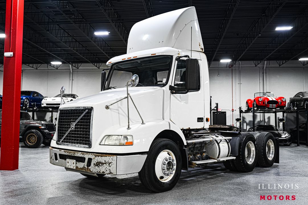 2008 Volvo VN VNM