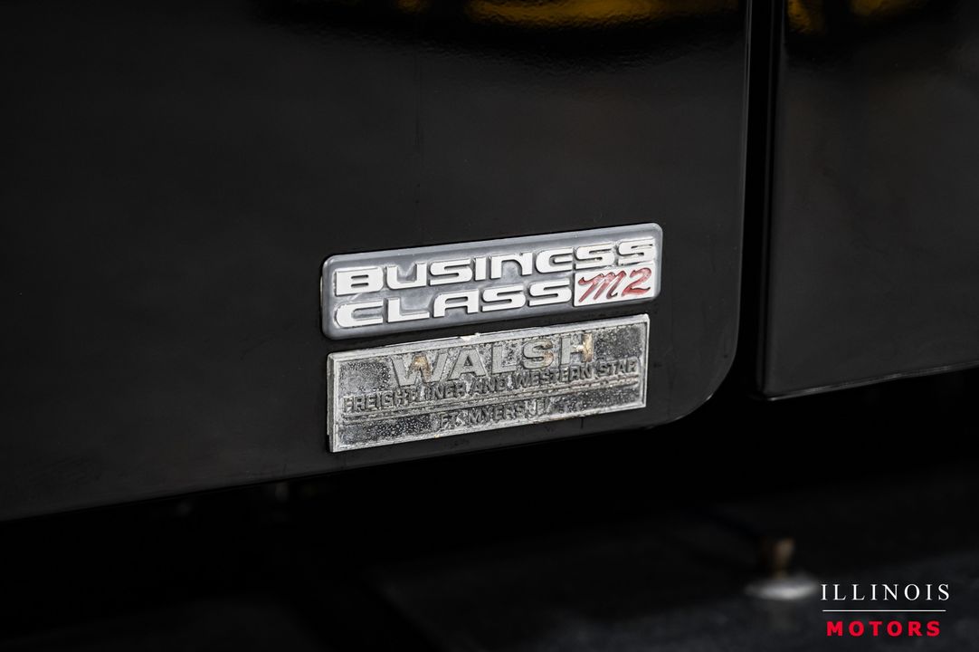 2005 Freightliner M2 106