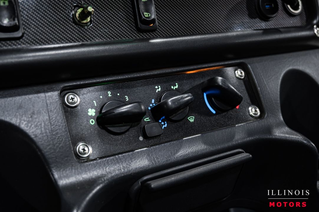 2005 Freightliner M2 106