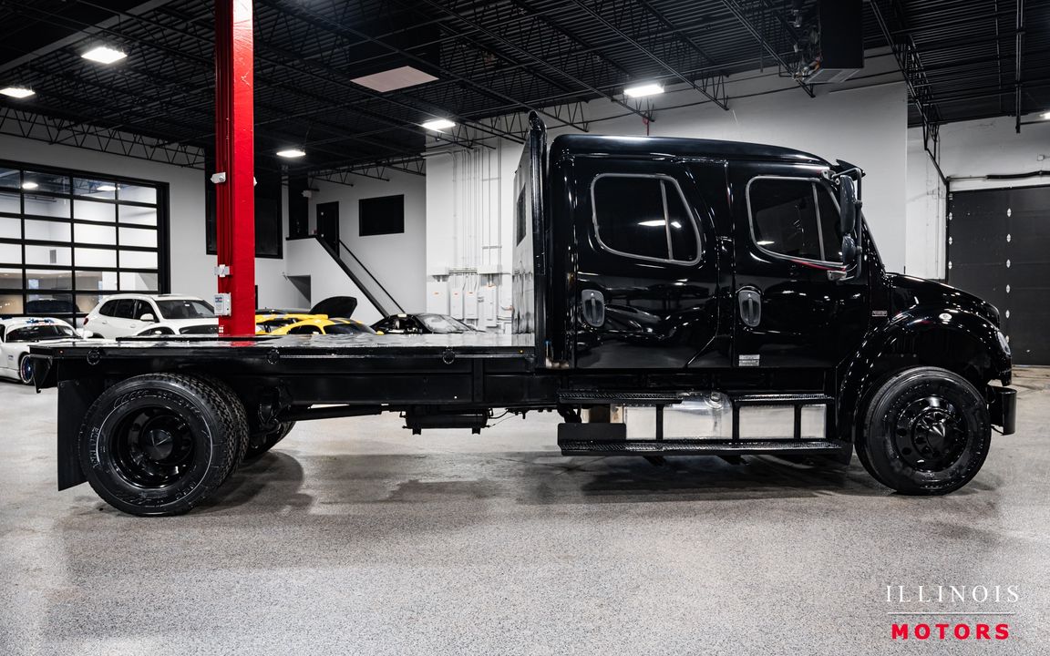 2005 Freightliner M2 106