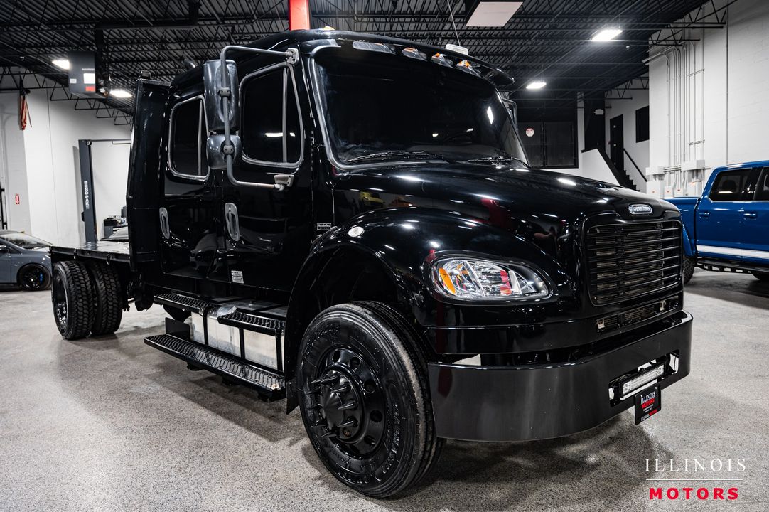 2005 Freightliner M2 106
