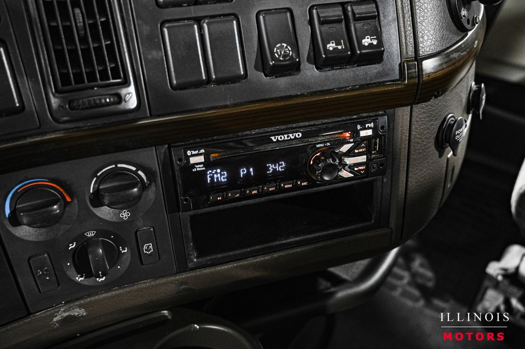 2016 Volvo VN VNL