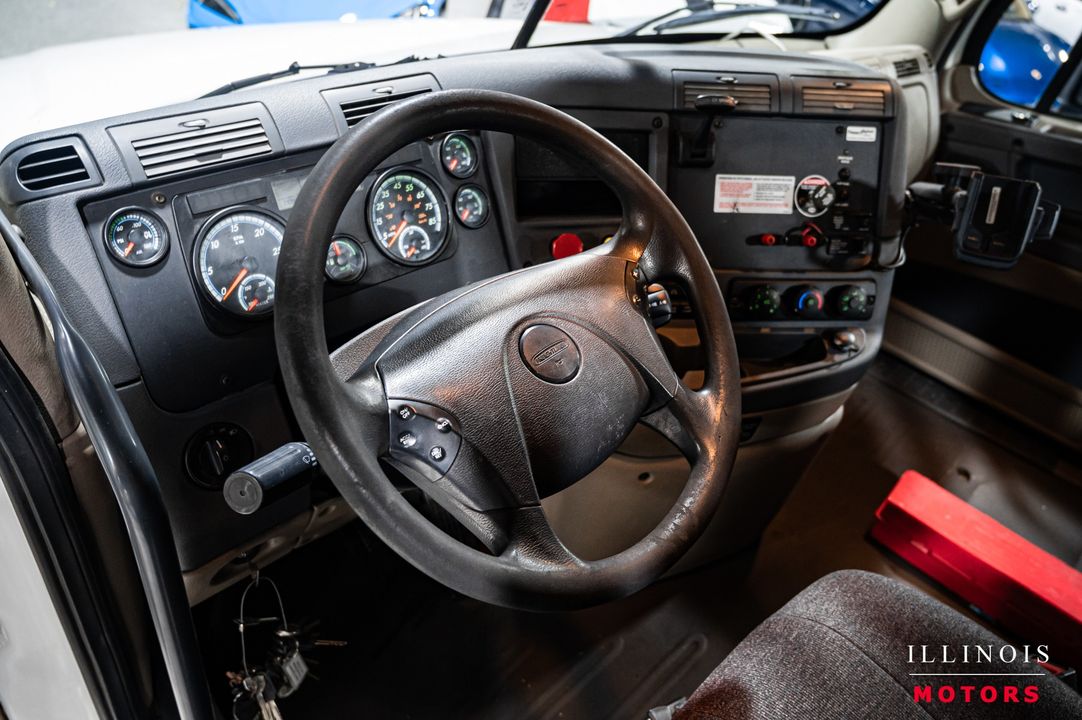 2017 Freightliner Cascadia 125
