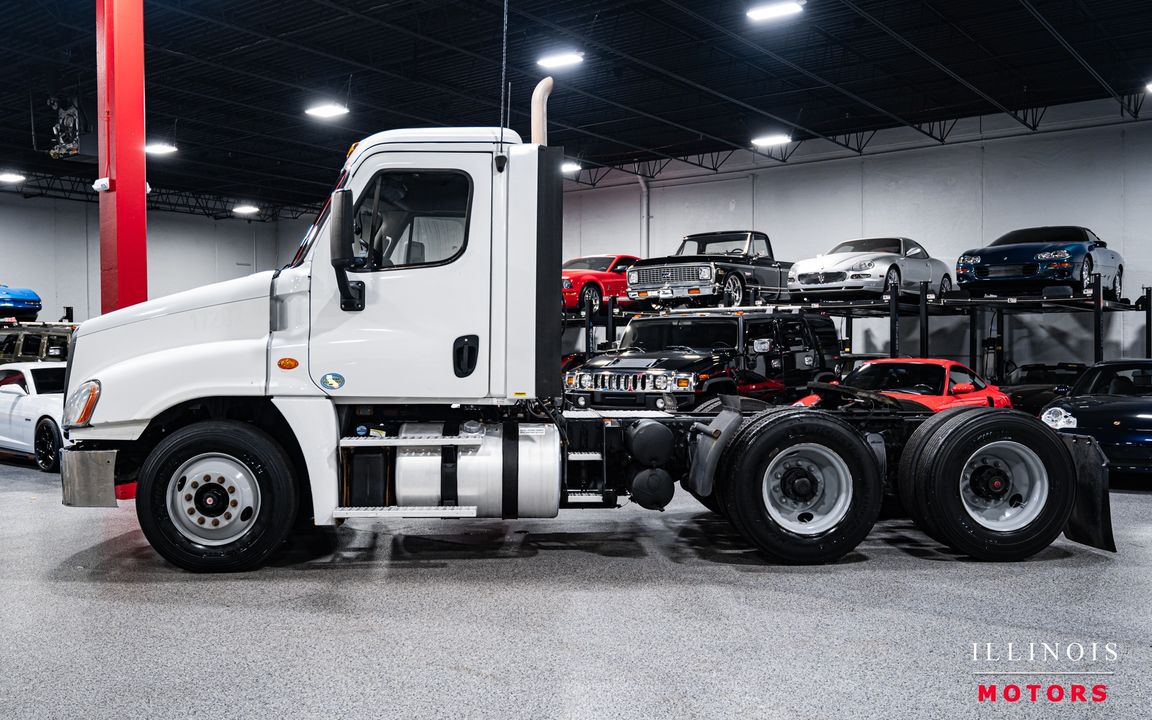 2017 Freightliner Cascadia 125