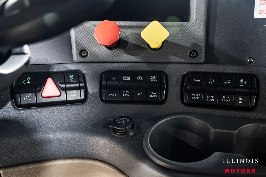 2017 Freightliner Cascadia 125
