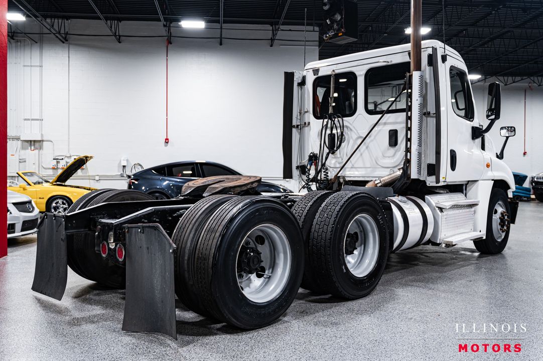 2017 Freightliner Cascadia 125
