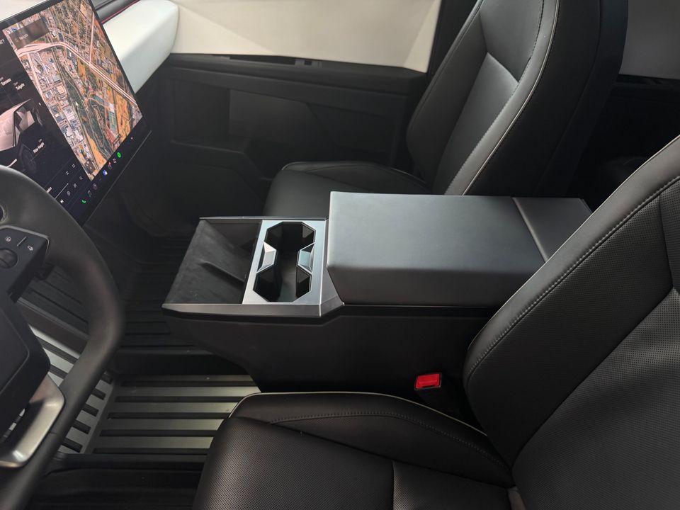2024 Tesla Cybertruck