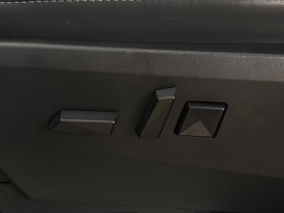 2024 Tesla Cybertruck